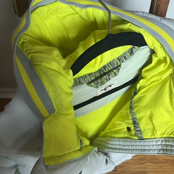 NWT Free people puffer coat. Size extra small, but runs big. - Picture 6 of 8